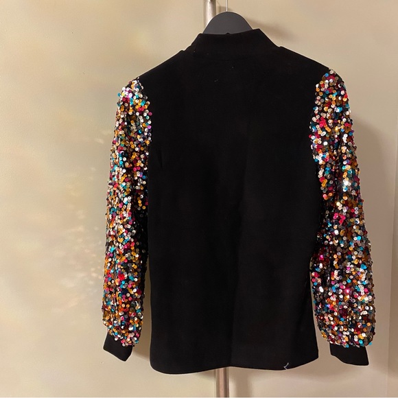 Standout Sequin Mock Turtleneck - Picture 7 of 8